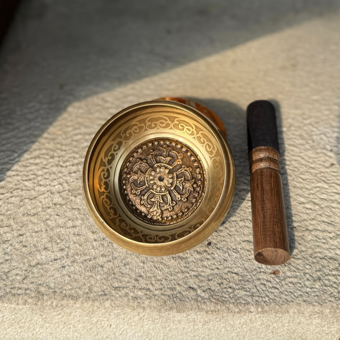 Blossom and Radiate Tibetan Singing Bowl Set for Meditation
