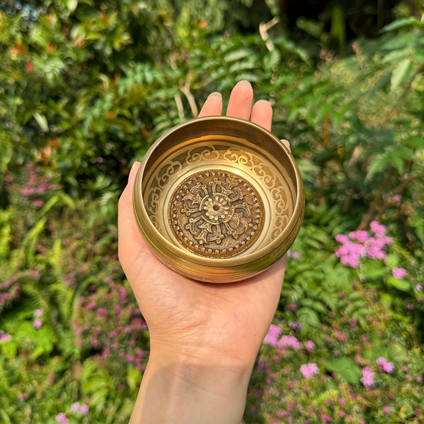 Blossom and Radiate Tibetan Singing Bowl Set for Meditation