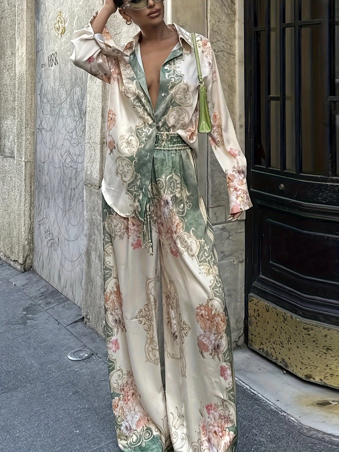 Blossom And Radiate Printed Loose Shirt And Elastic Pants