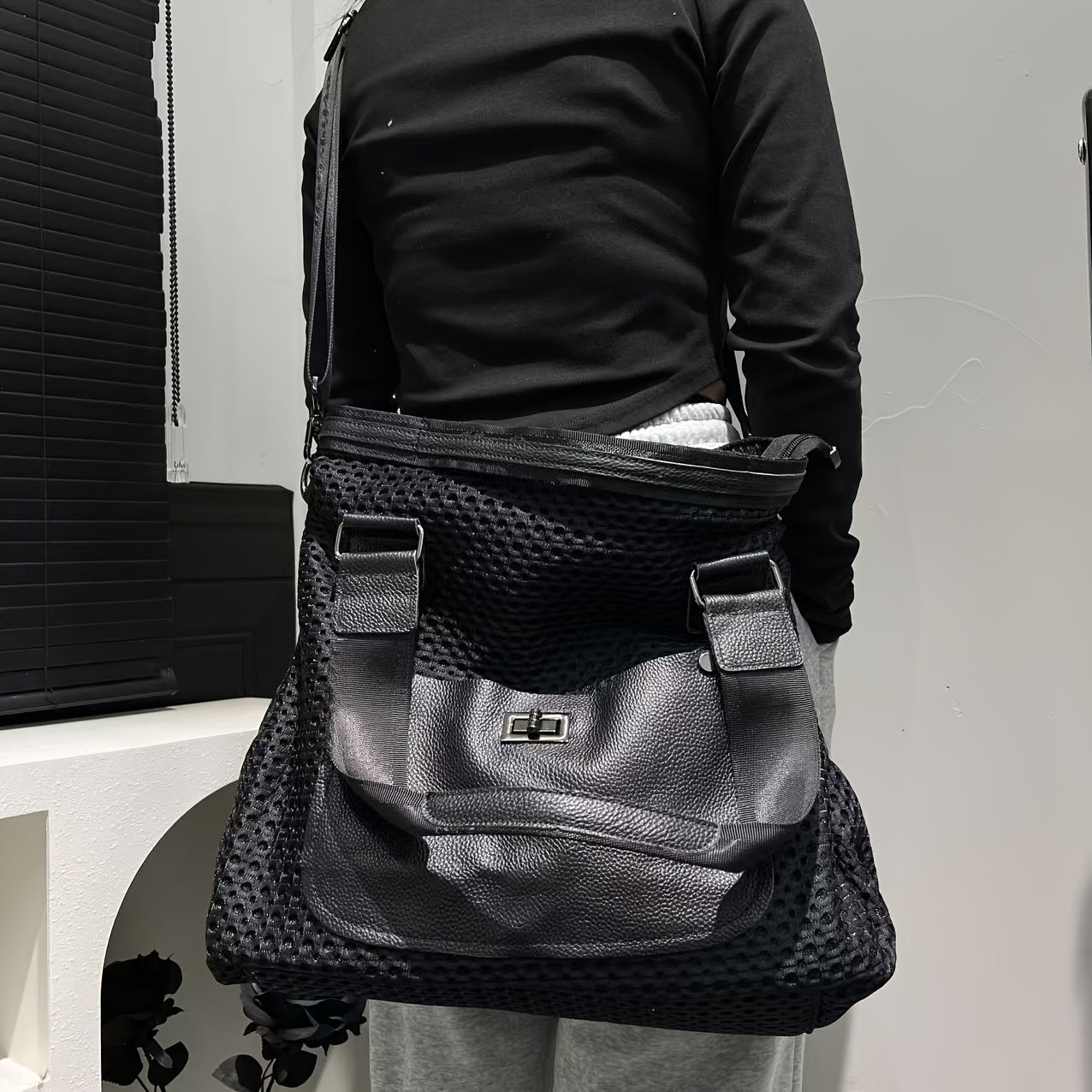 Durable Nylon Tote Bag With Detachable Strap And Zipper