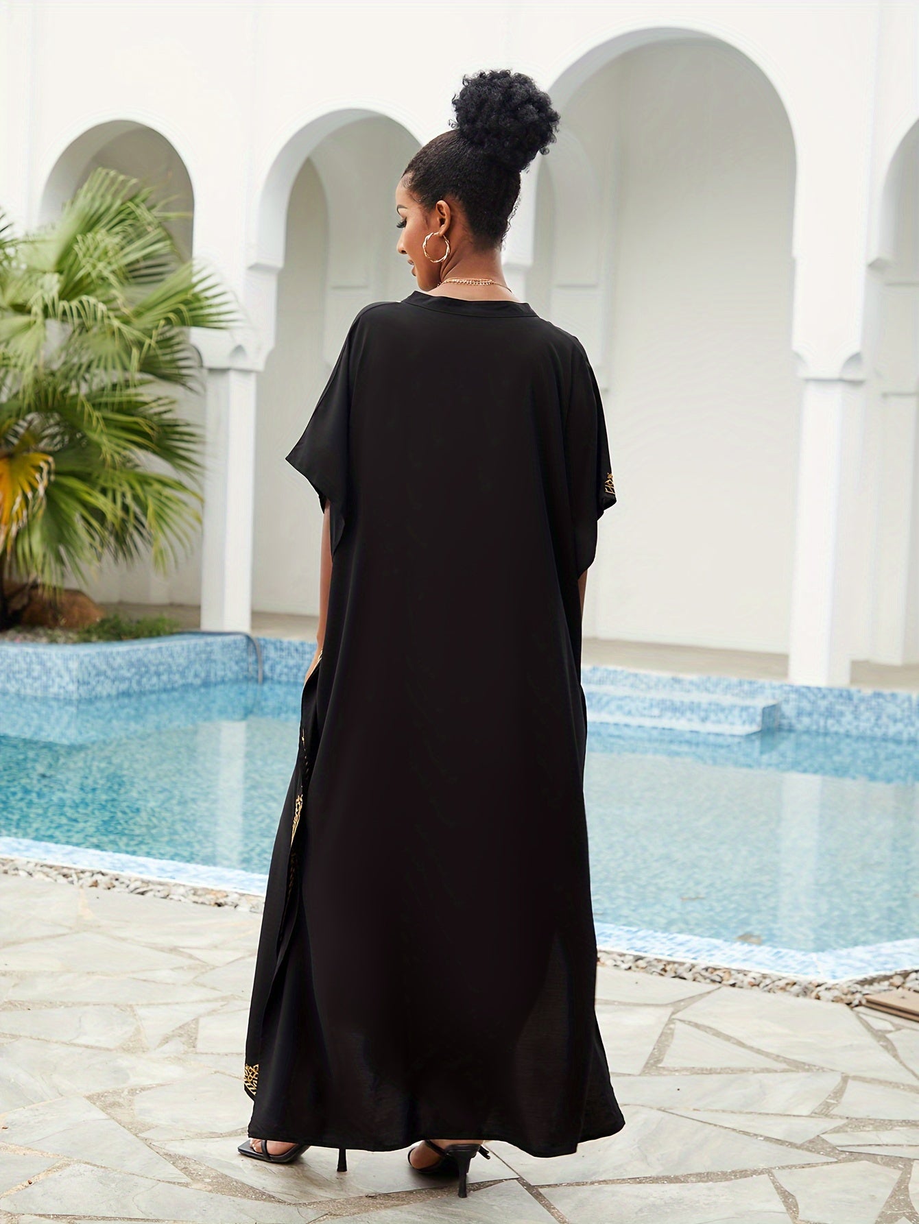 Bohemian Seaside Resortwear Embroidered Beachwear And Lightweight Jackets