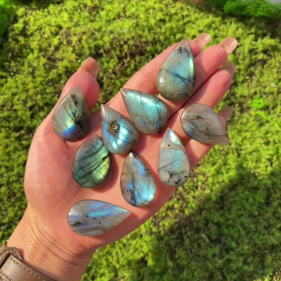 Blossom and Radiate Labradorite Teardrop Pendant Necklace