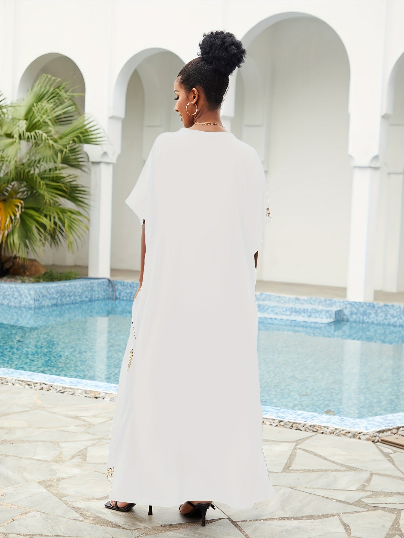 Bohemian Seaside Resortwear Embroidered Beachwear And Lightweight Jackets