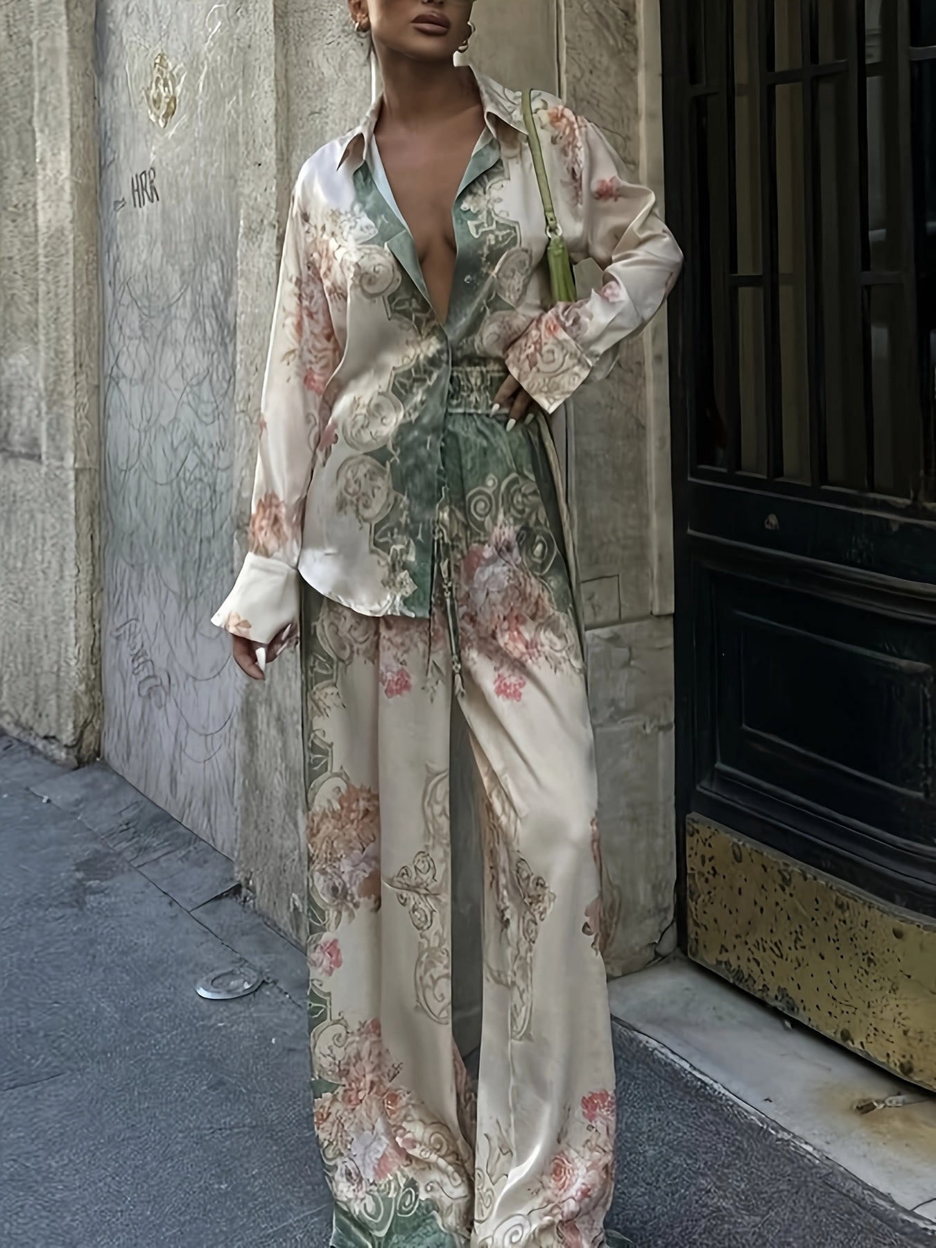 Blossom And Radiate Printed Loose Shirt And Elastic Pants