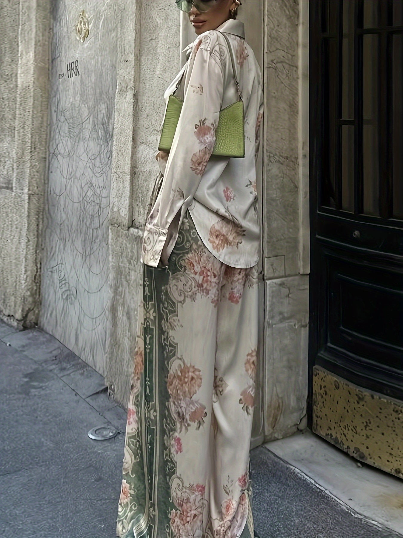 Blossom And Radiate Printed Loose Shirt And Elastic Pants