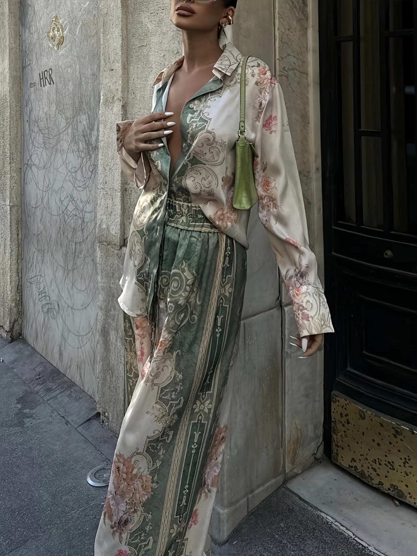 Blossom And Radiate Printed Loose Shirt And Elastic Pants