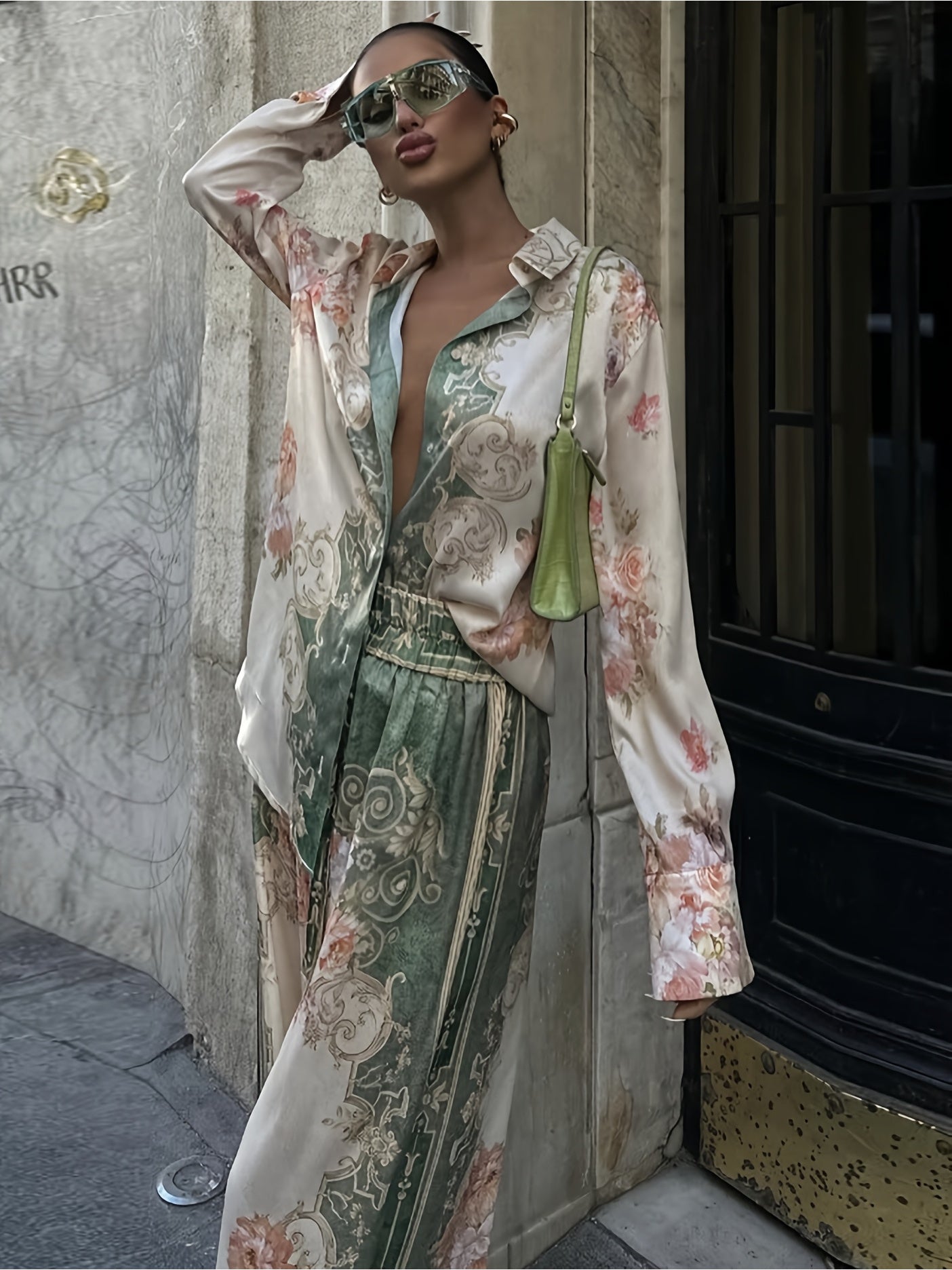 Blossom And Radiate Printed Loose Shirt And Elastic Pants